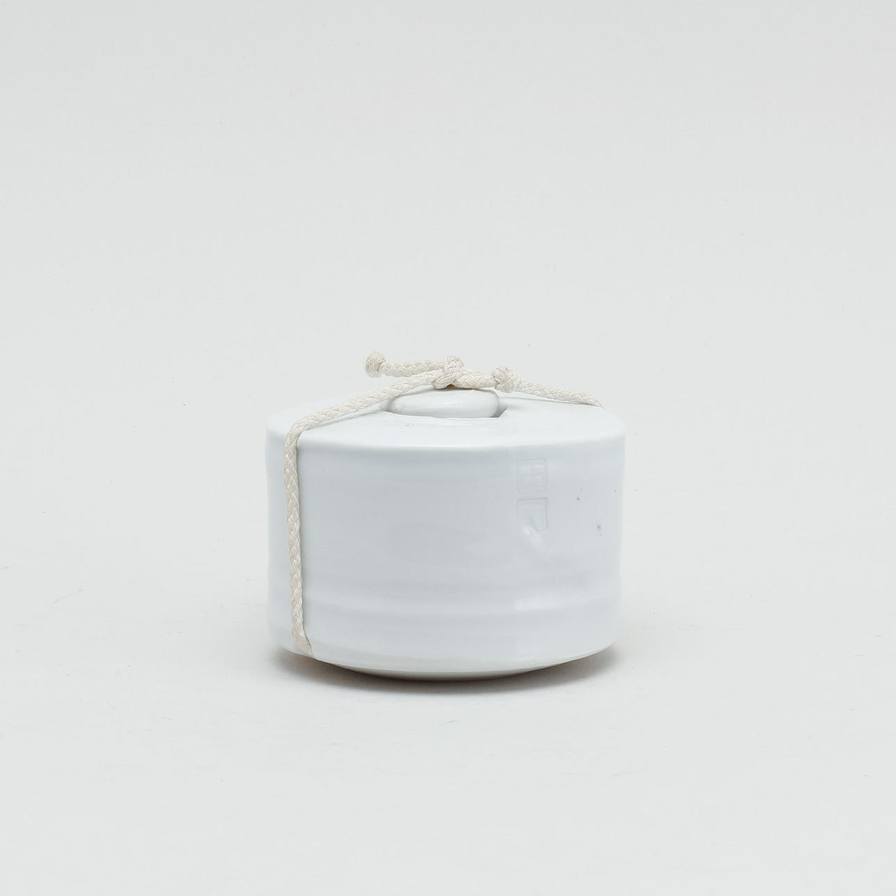 ASK, glazed stoneware, Byron Temple, USA.