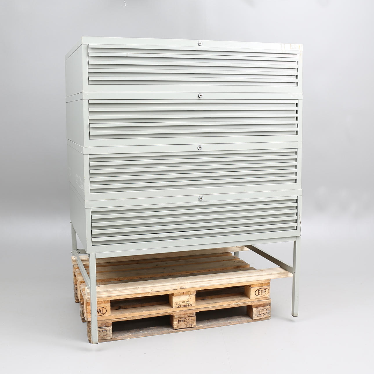 DOKUMENTSKÅP, 1900-talets andra hälft.