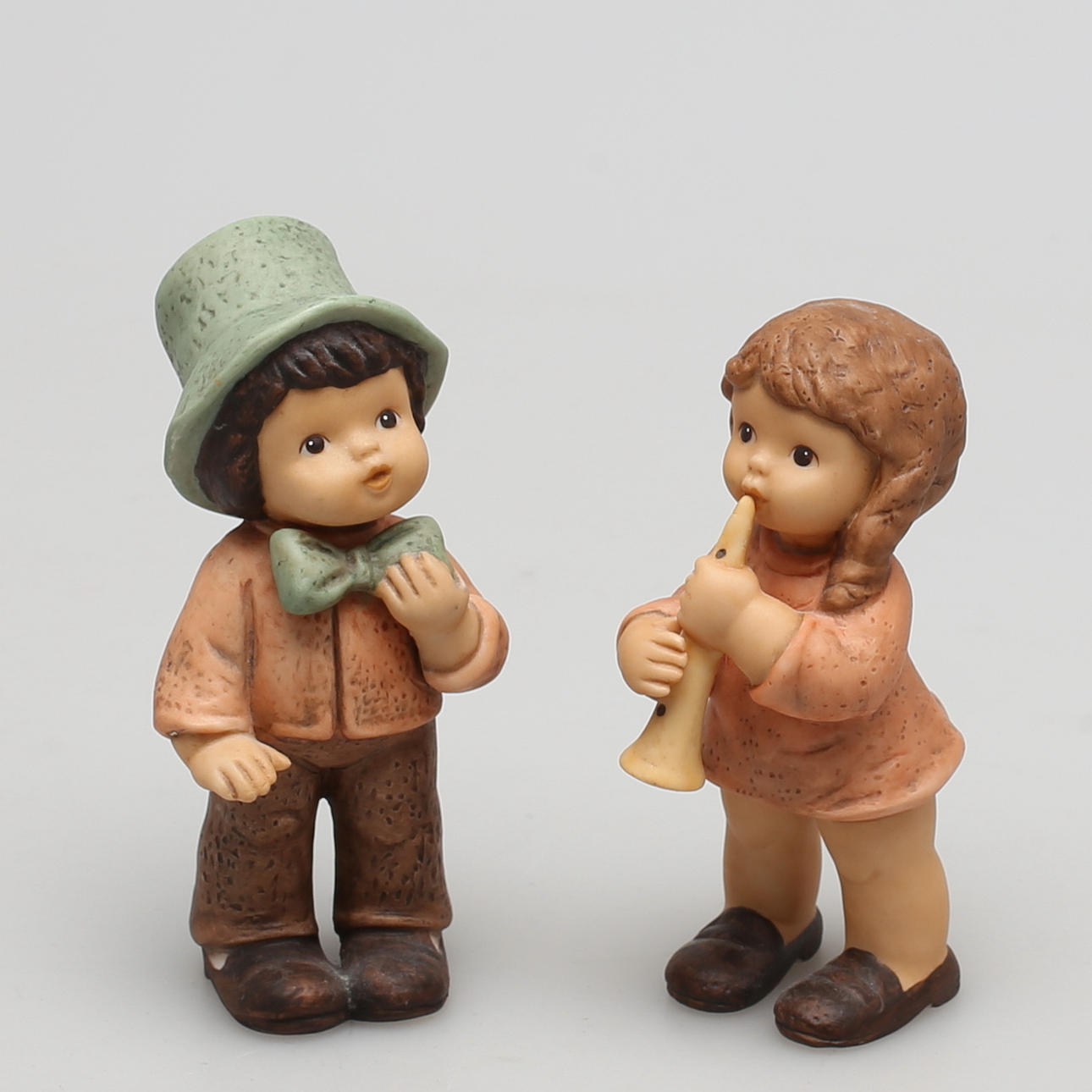 FIGURINER i porslin, 2 st Goebel.