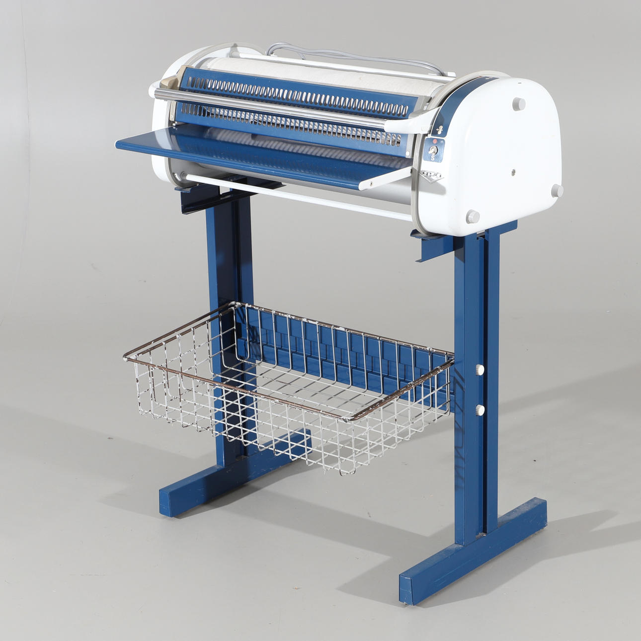 MANGEL PÅ STÄLLNING, Upo.