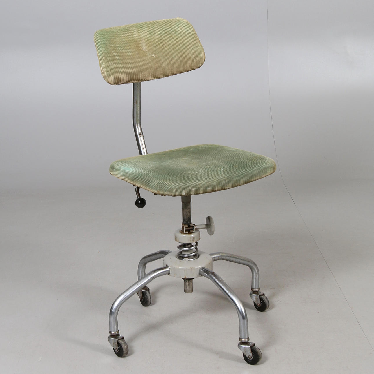 STOL, industriel model, Hadar Schmidt, Norge, 1900-tallet.