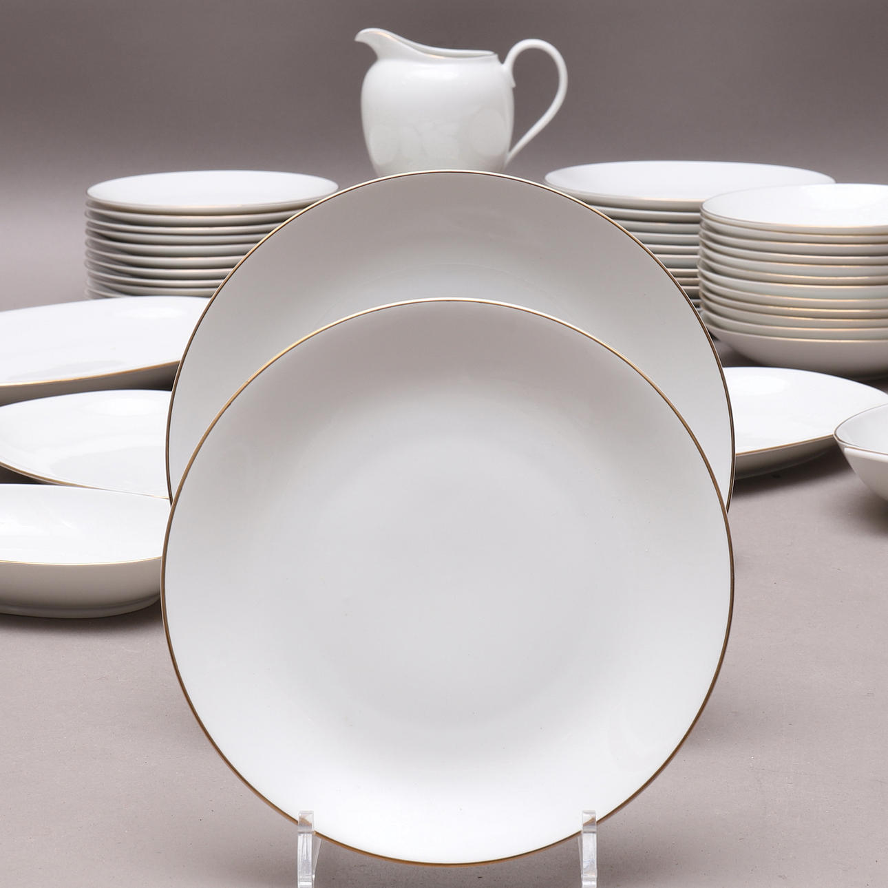 MATSERVIS, 46 delar, med guldkant, Rörstrand.