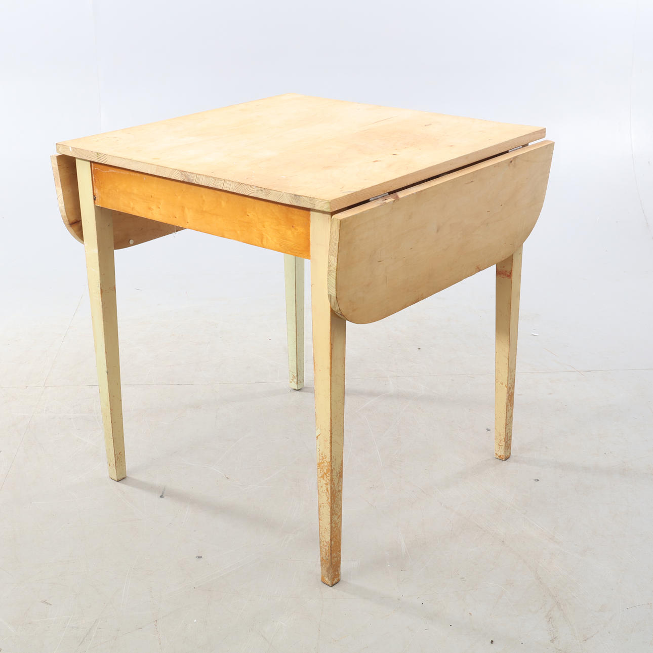 BORD,Björkskiva,1930/1940-tal.