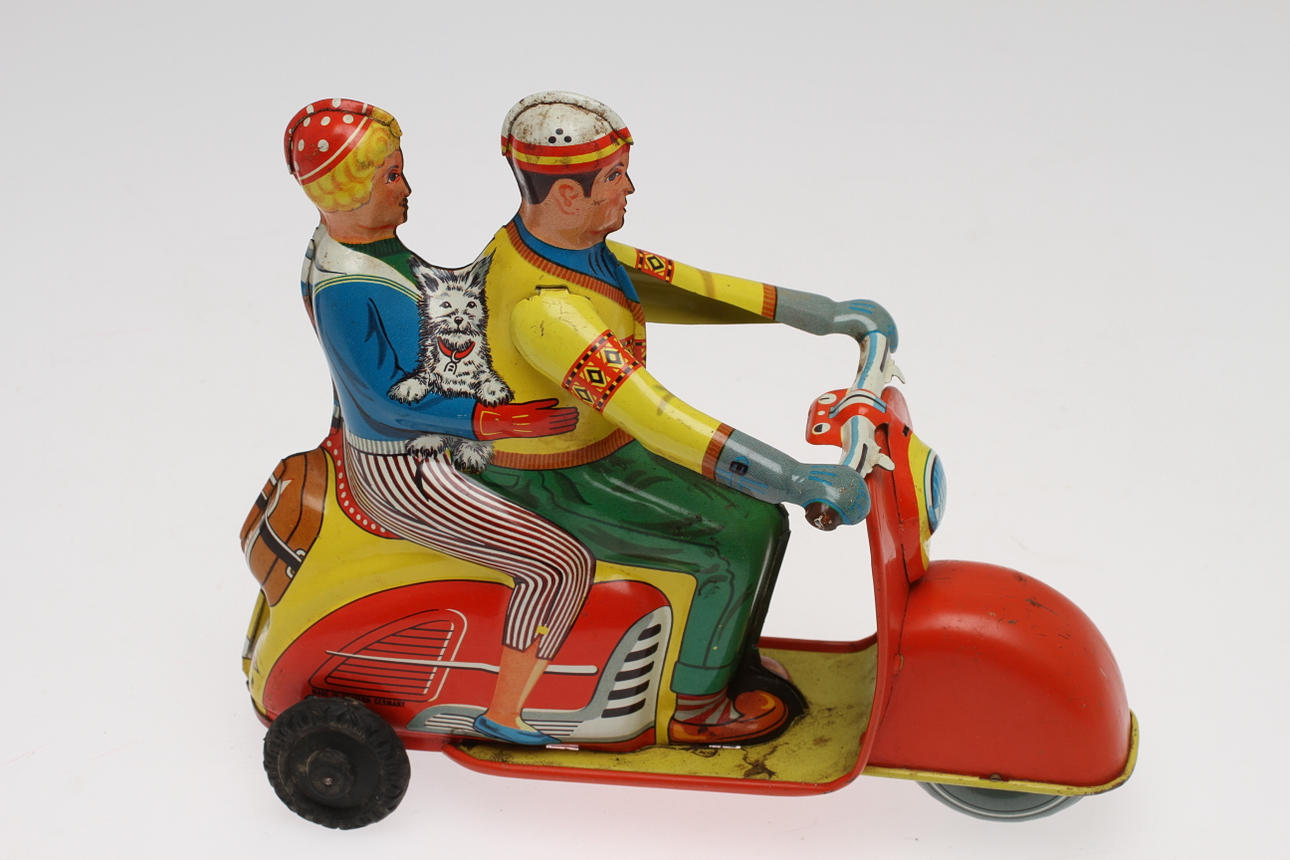 TECHNOFIX VESPA i plåt.