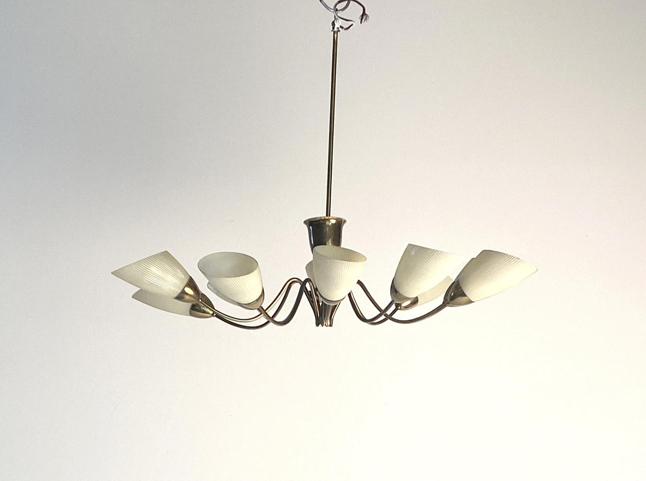 1960-luvun kattovalaisin.