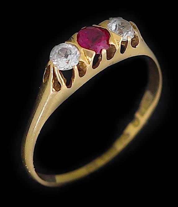 RING mit Steinen, 18 Karat Gold, GVH.