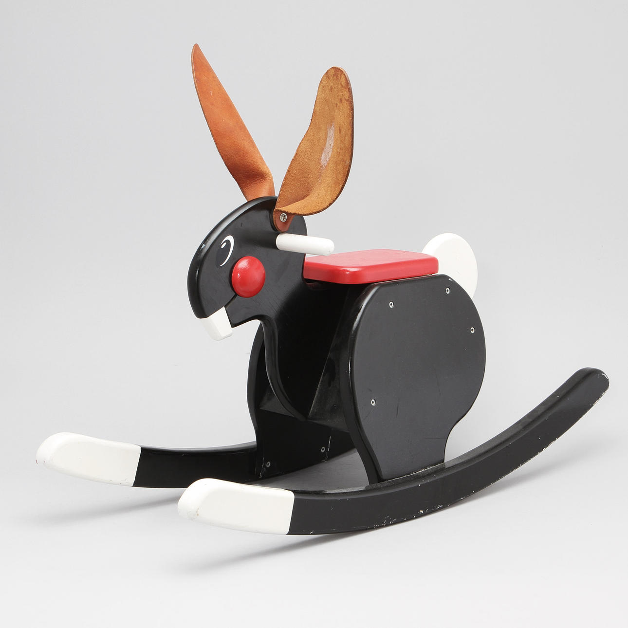 GUNGHÄST, Björn Dahlström för Playsam.