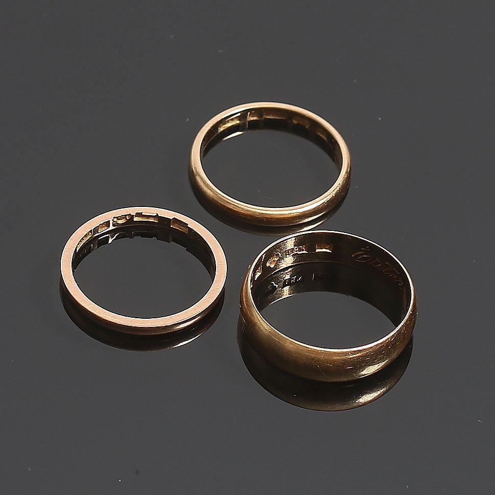 RINGAR, 3 st, 18 k guld. Vikt 10 gram.