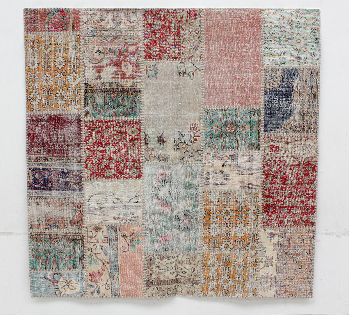 MATTA, Patchwork, 200 x 200 cm.