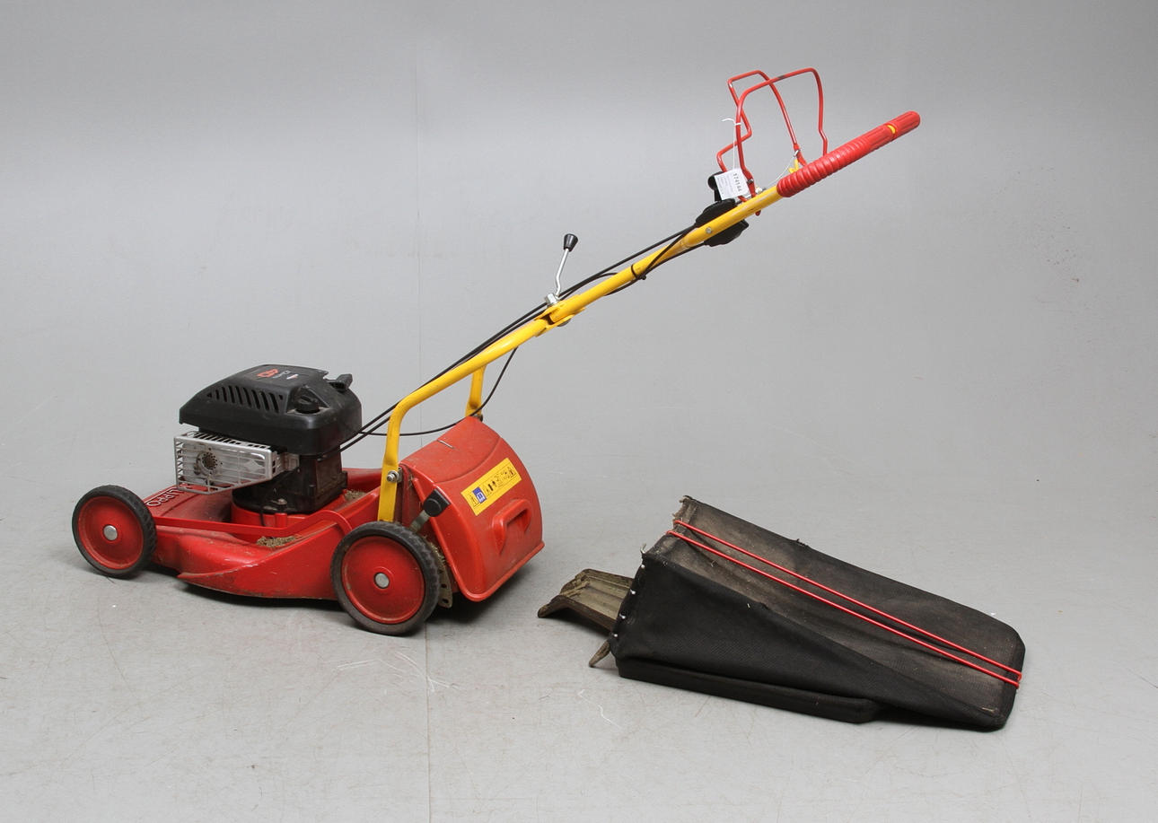 MOTORGRÄSKLIPPARE, Klippo, årsmodell ca år 2000.