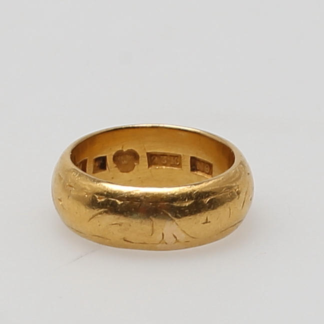 RING i rödguld, 23K, stämplat RM, N9 (1963).