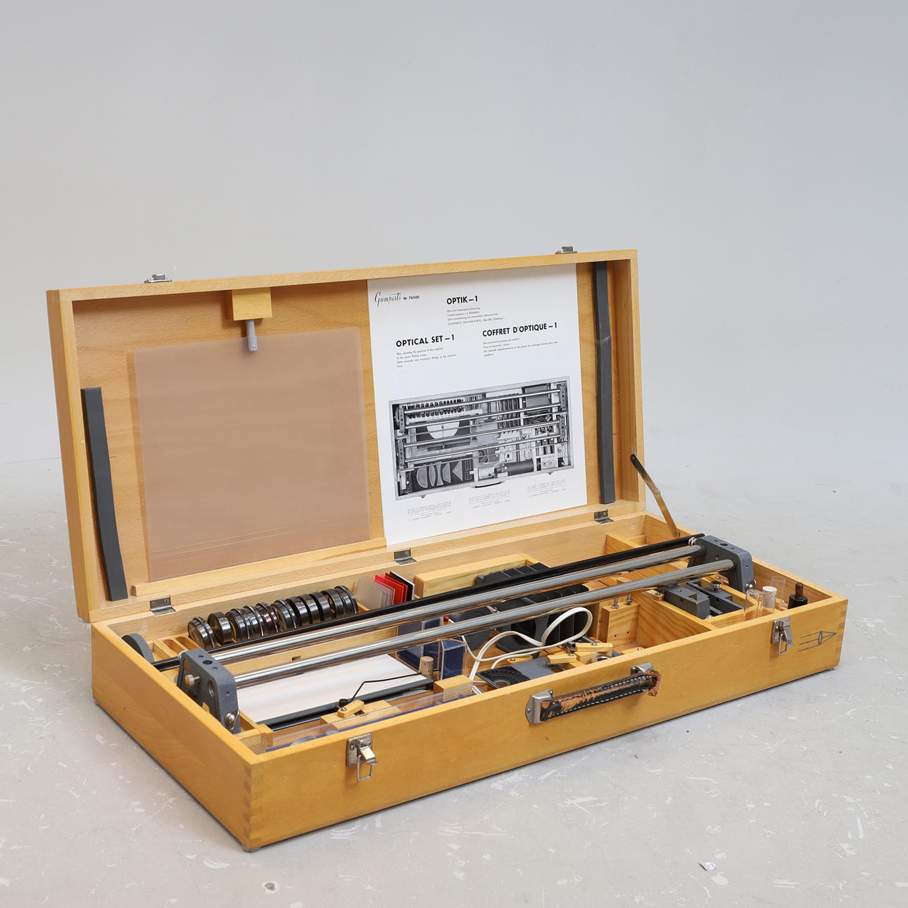 JUEGO ÓPTICO, Gumperts, 1900.