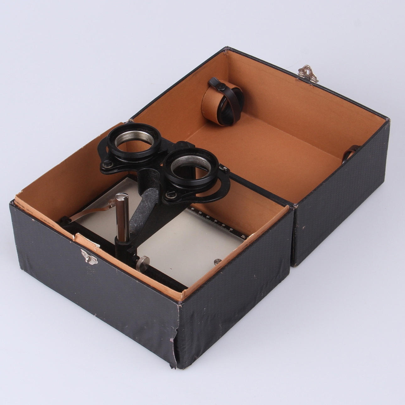 Modell nr 7736, Carl Zeiss Jena, Tyskland.