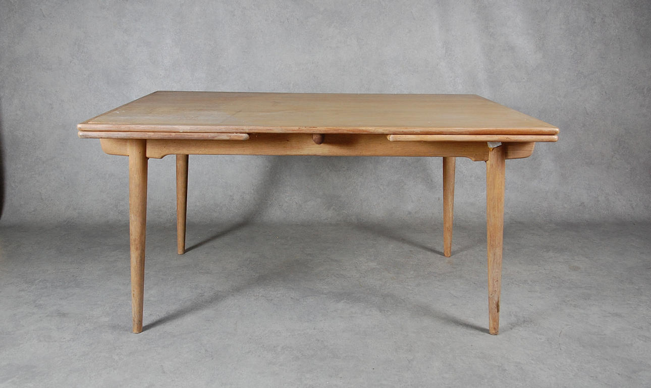 HANS J WEGNER. Matbord, mod " AT 312 ", Andreas Tuck, Carl Hansen, Danmark, 1950-60-tal.