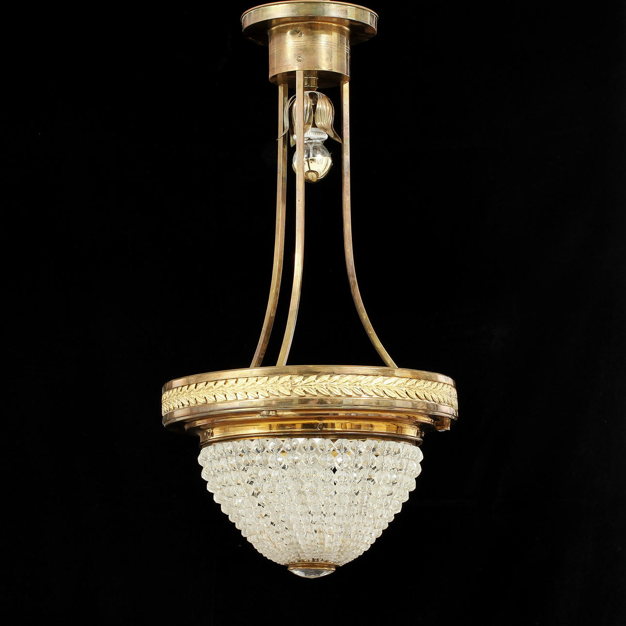 TAKLAMPA, Jugend, 1900-talets tidigare häft.