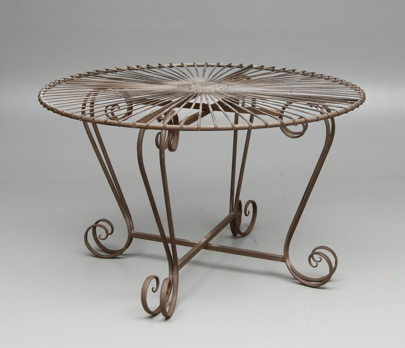 TRÄDGÅRDSBORD, 2000-tal.