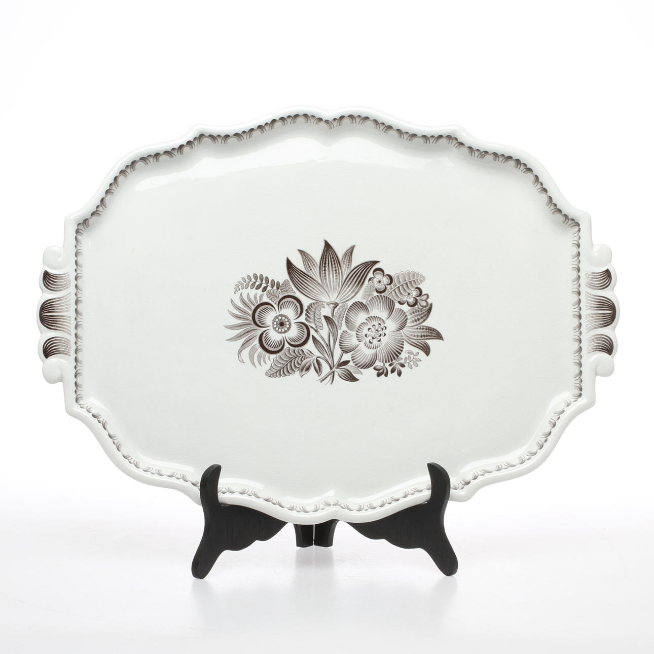 BRICKA, porslin, "Tre Blommor", Arthur Percy, Gefle.