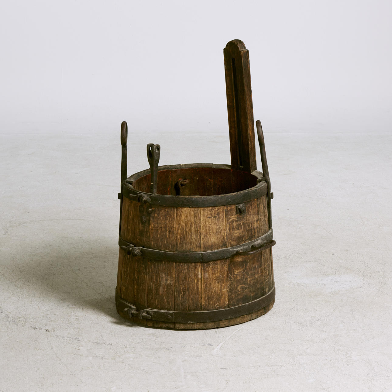 TUNNA, principios del siglo XIX, probablemente una herramienta de bombero, herrero.