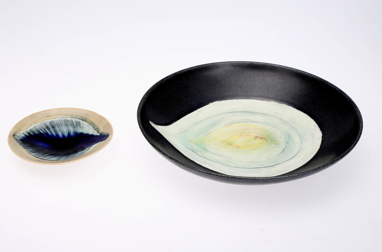 HERTHA BENGTSSON. Fat, Rörstrand, 2 st.