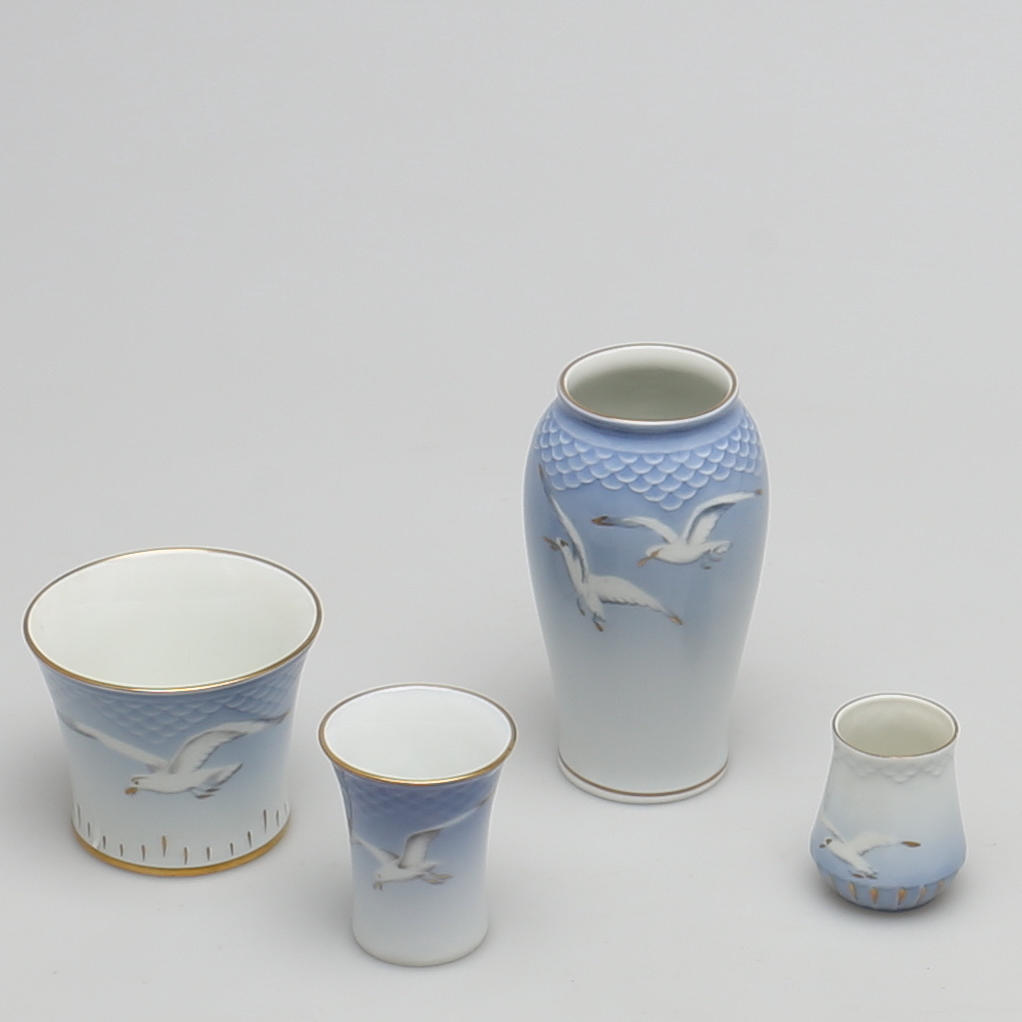 VASER, 4 st, Bing och Gröndal, Blå Måsen, olika storlekar.