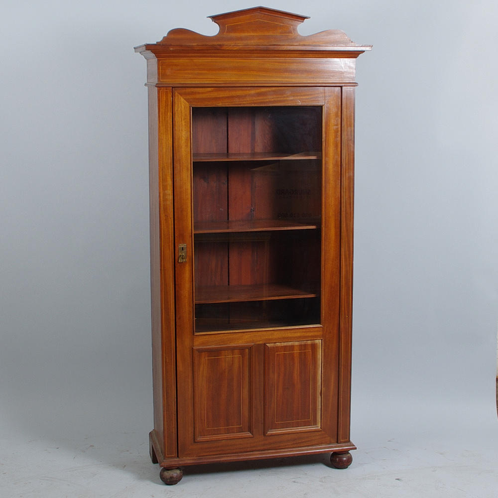 BOKSKÅP, mahogny med intarsia, empirestil.