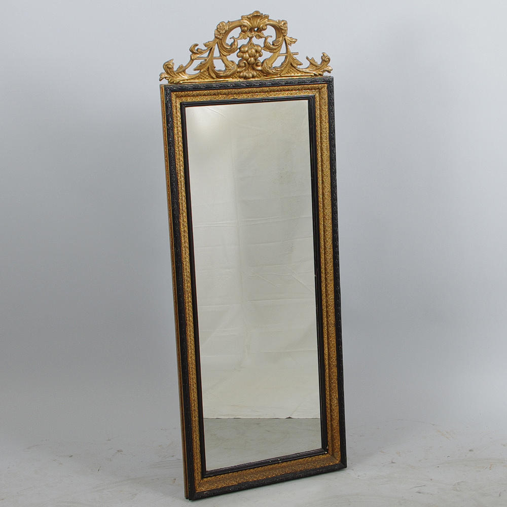 SPEGEL, bronserad med svärtade lister, sekelskiftet 1800/1900.