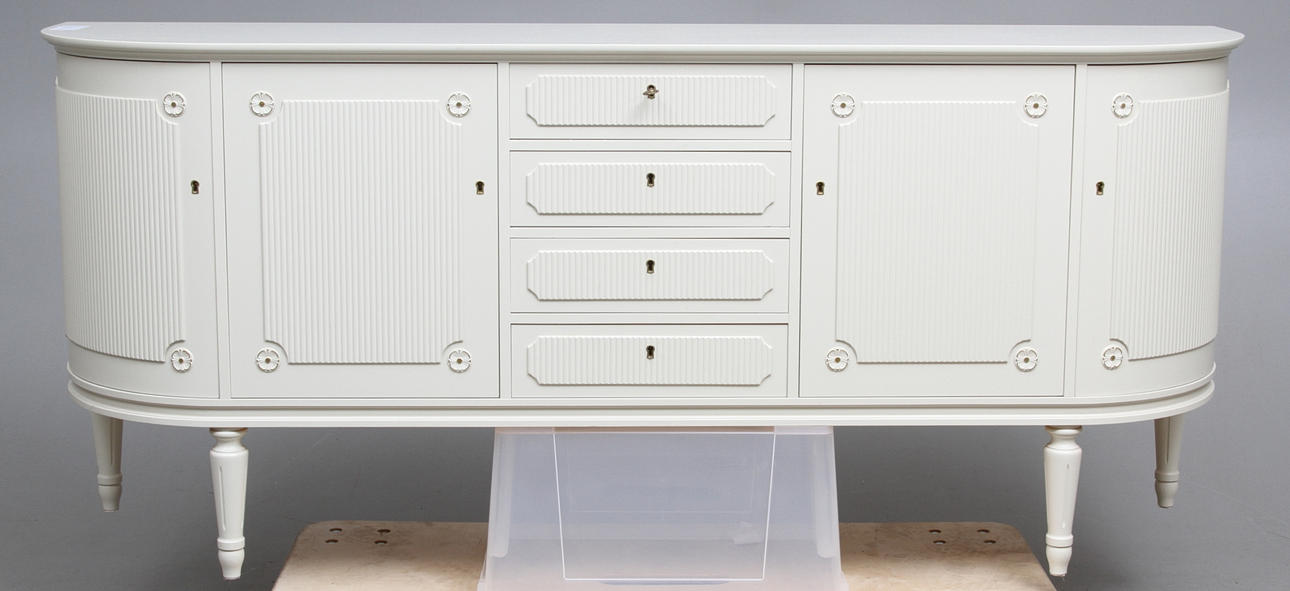 SIDEBOARD, gustaviansk-stil, 1900-talets andra hälft.