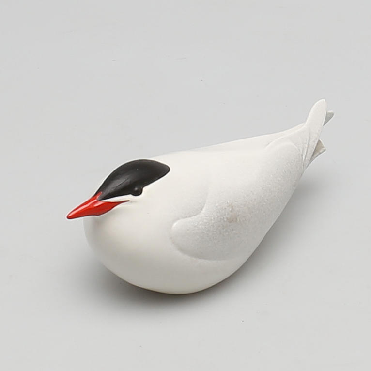 FIGURIN i stengods. Fiskmås. Design Paul Hoff, Gustavsberg, Sweden.