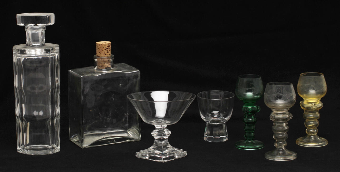 GLASSERVISDELAR, 29 dlr, varierande modeller, 1900-tal.