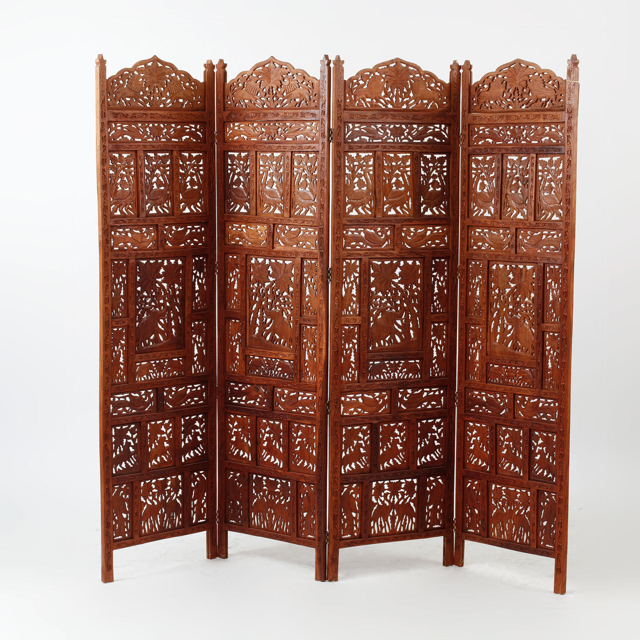 VIKVÄGG, orientalisk, 19/2000-tal.