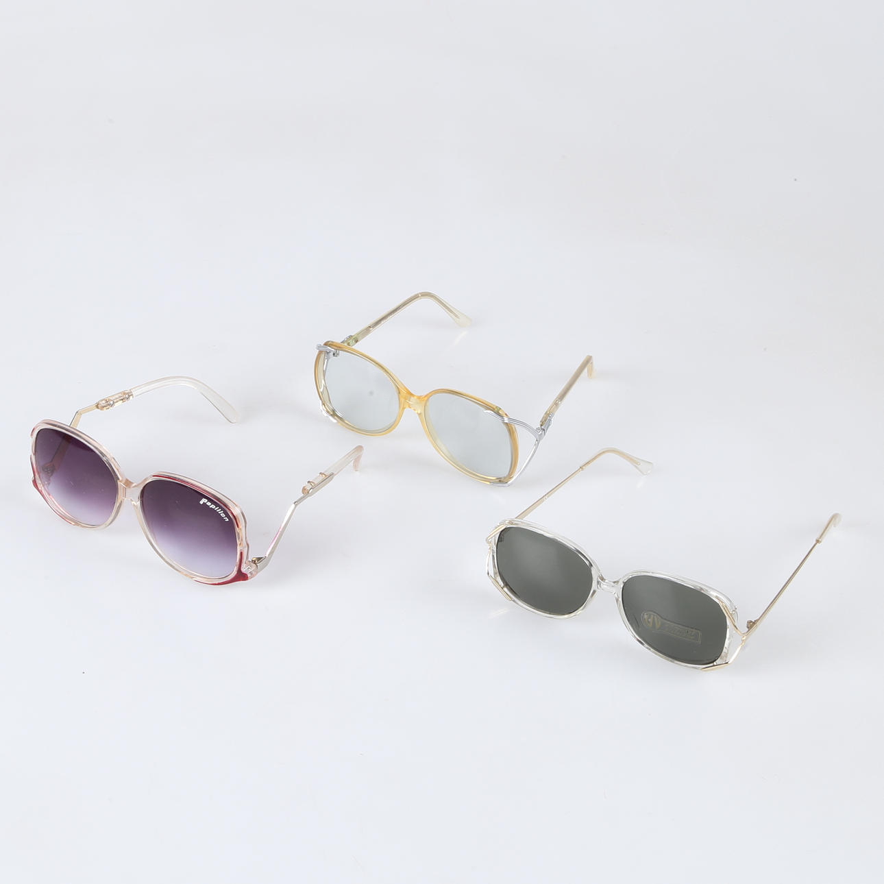 GAFAS DE SOL, 3 pares, años 80.