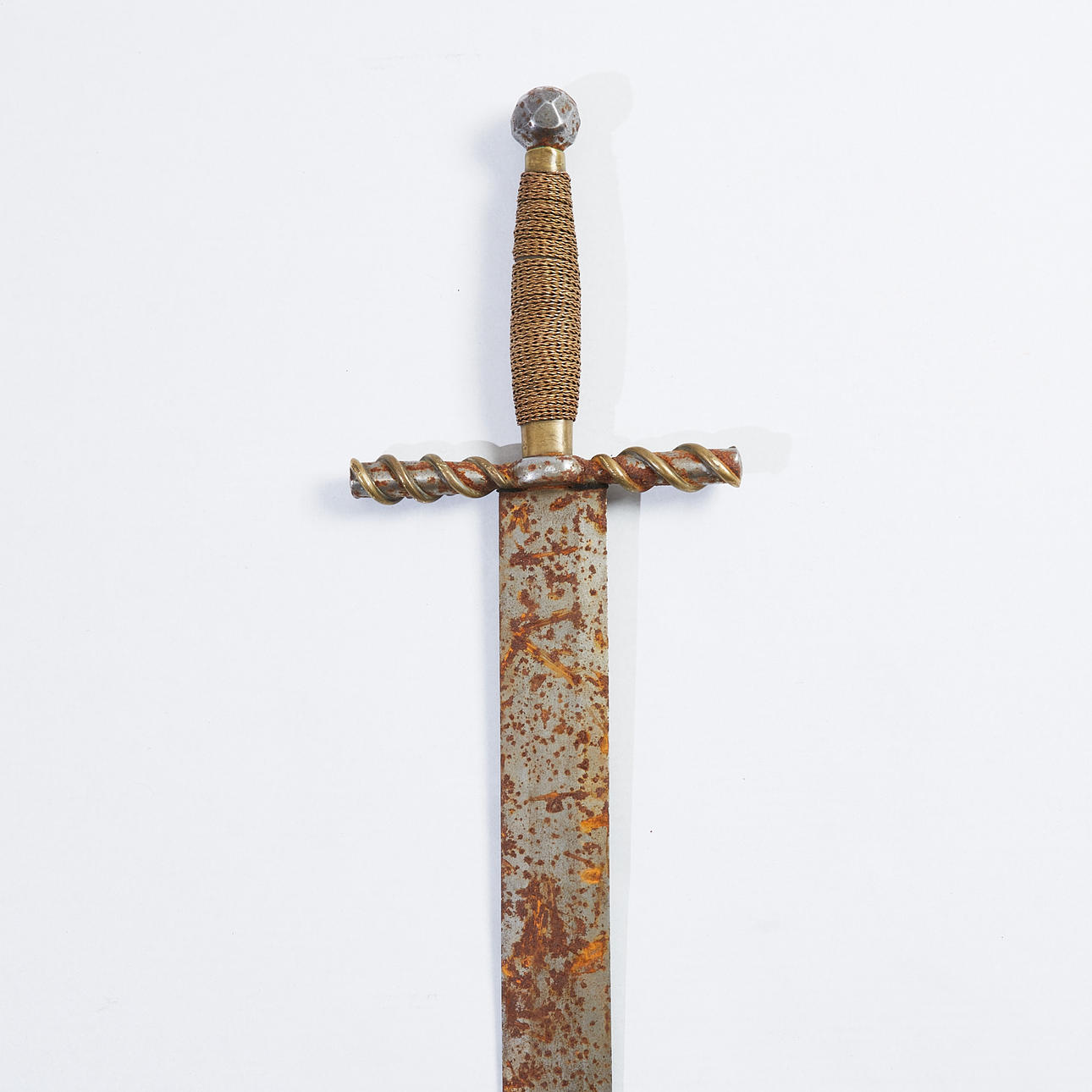 ESPADA A DOS MANOS, años 2000, réplica.