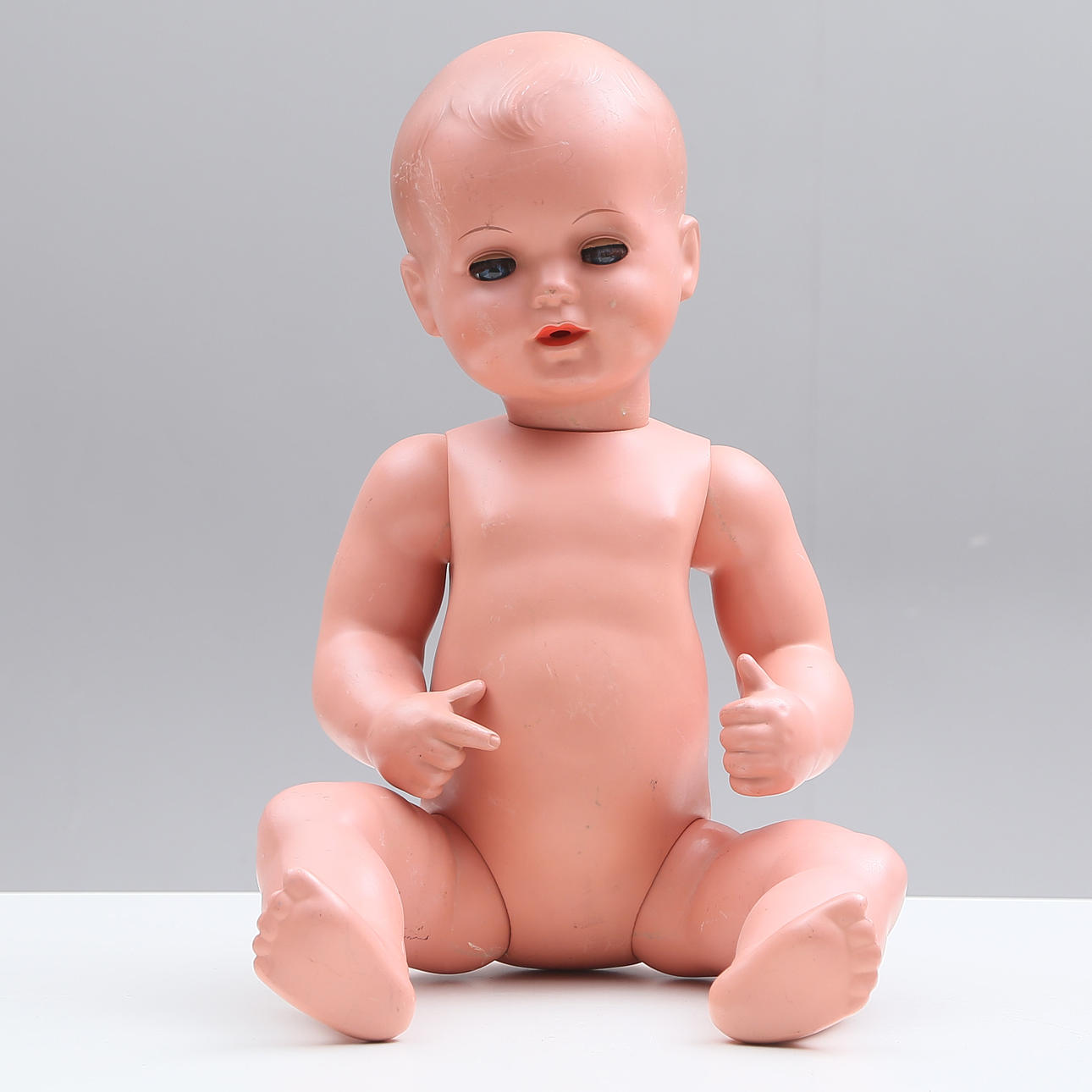 DOCKA, plast, sköldpaddsmärkt, 1950/60-tal.