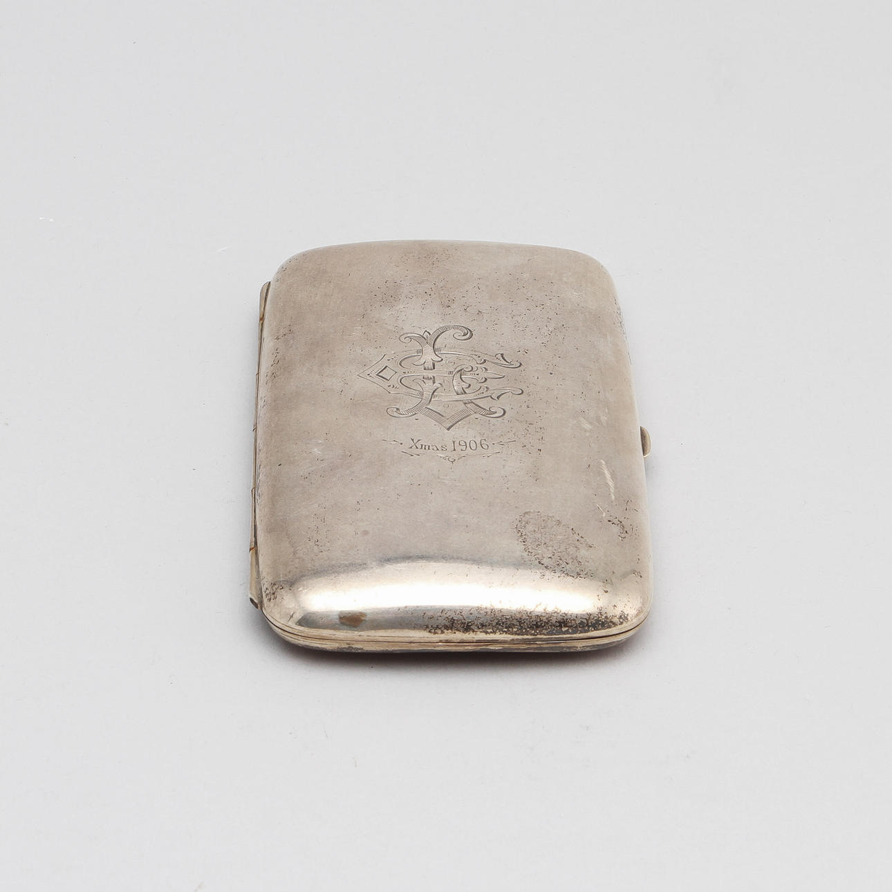 ETUI, silver, Sheffield, England, 1905. Vikt 190 gram.
