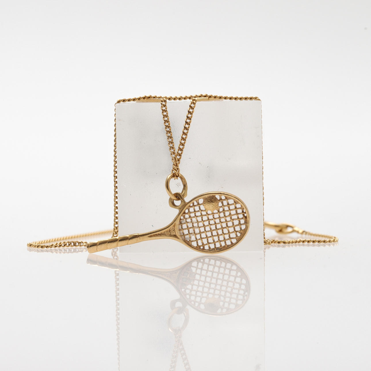 KAULAKORU CHIMILLA 18K.