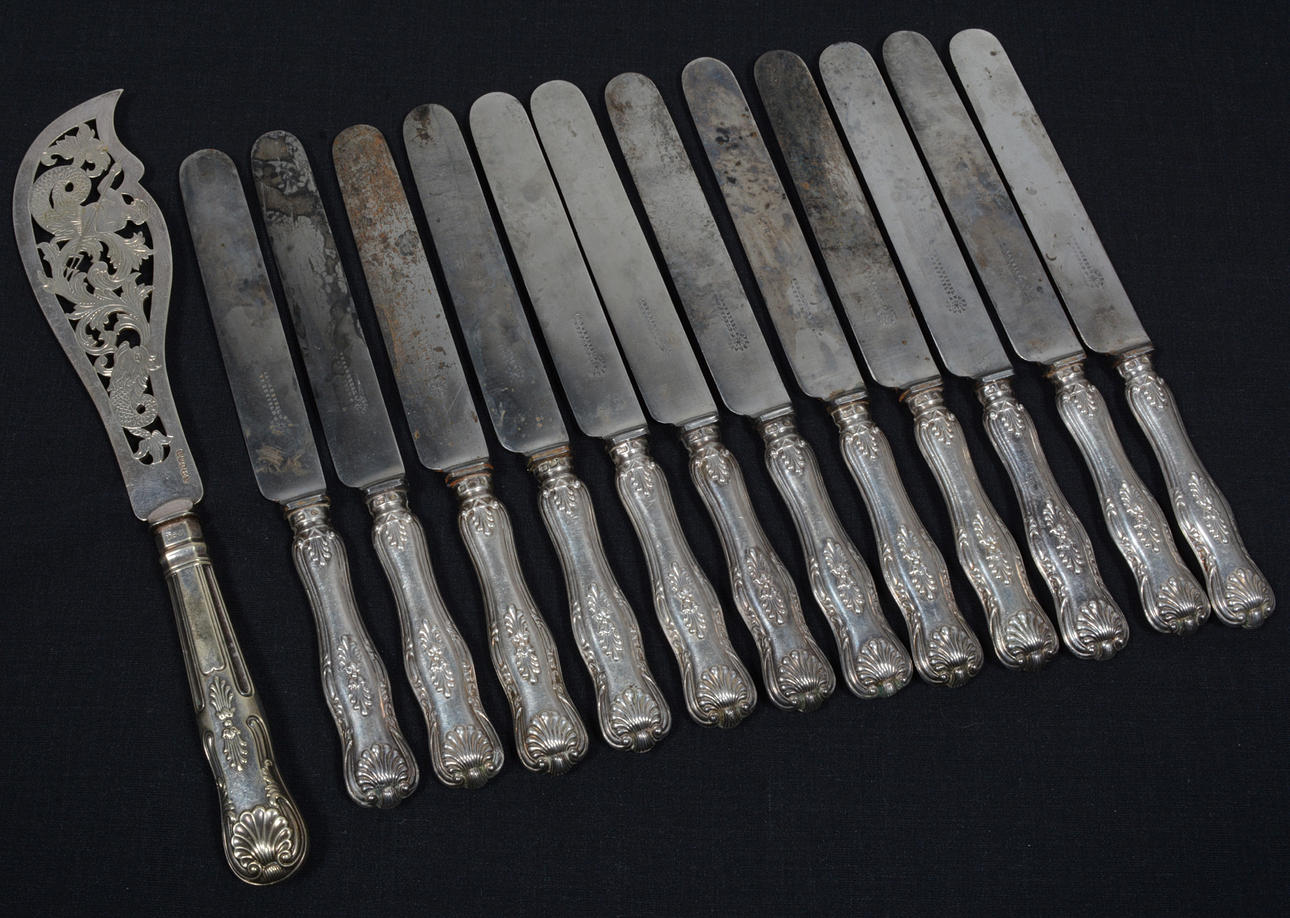 MATKNIVAR. Silver 13 st. P. M. Wallengren.