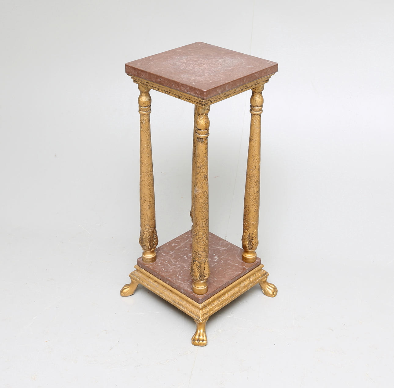 PIEDESTAL 1900-talets första hälft.