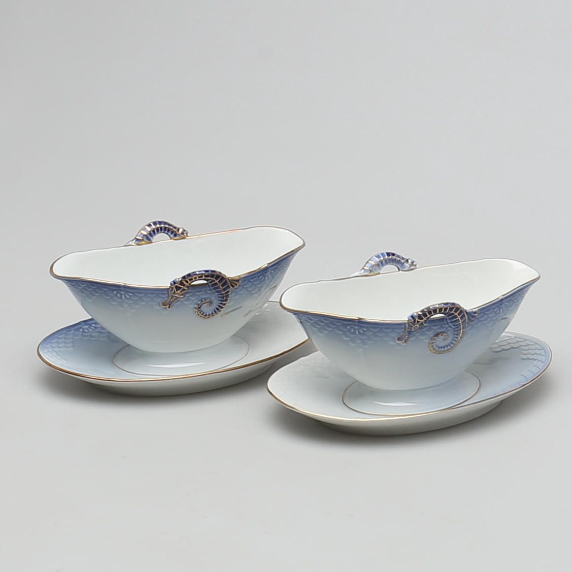 SÅSSKÅL PÅ FAT, 2 st, porslin, Blå Måsen, Bing & Gröndahl, Danmark.