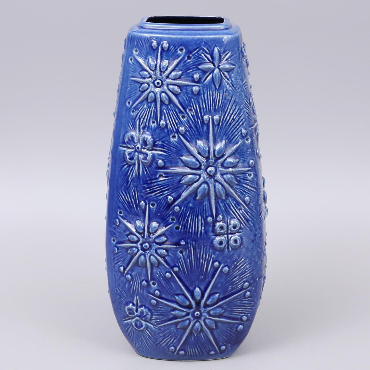 GOLVVAS, porslin, Tyskland.