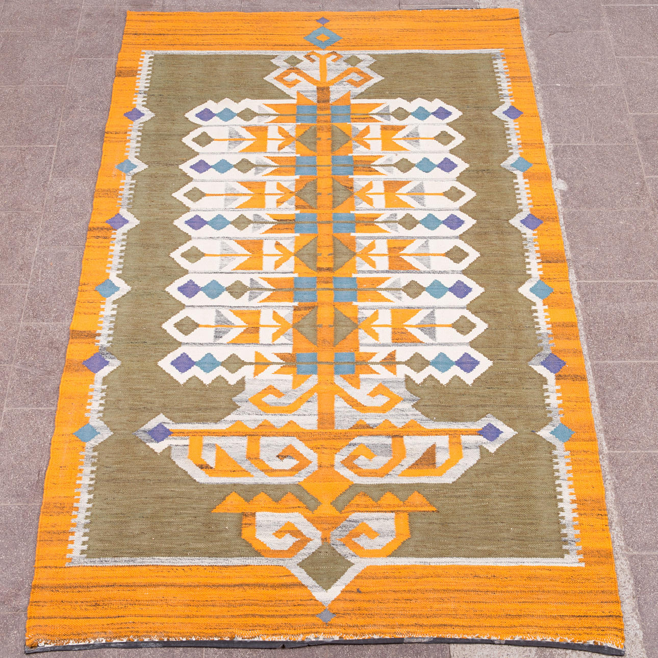 Matto/lattiamatto, kangas.