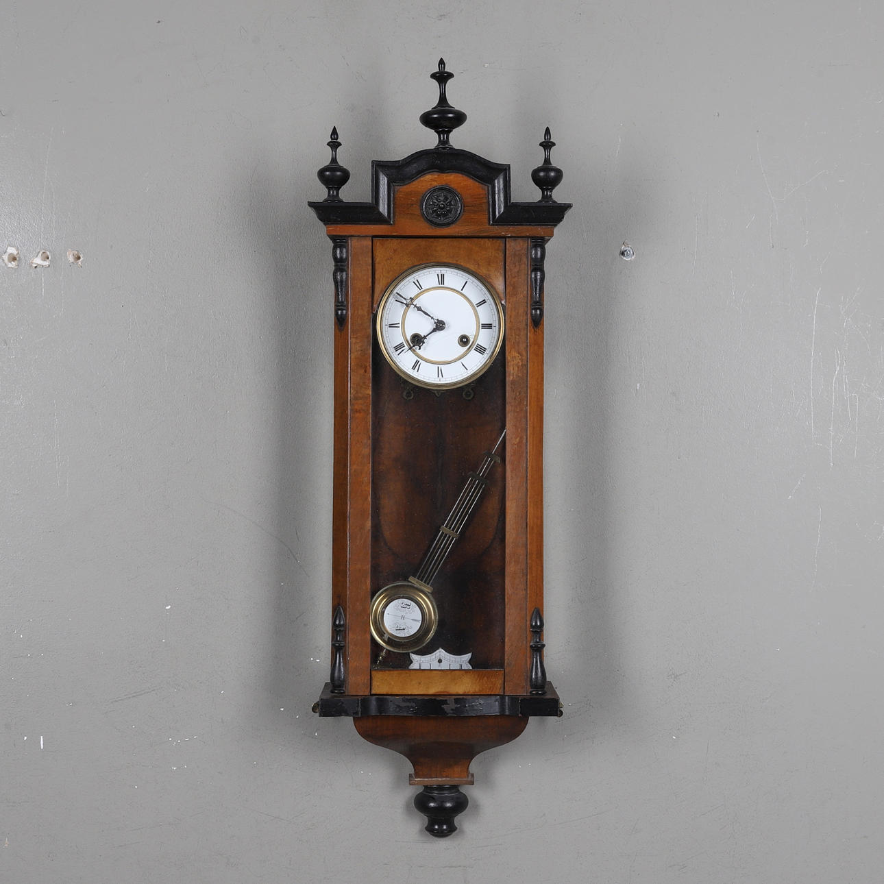 WALL CLOCK, 2 pcs, incl. Junghans, 19th/20th century.