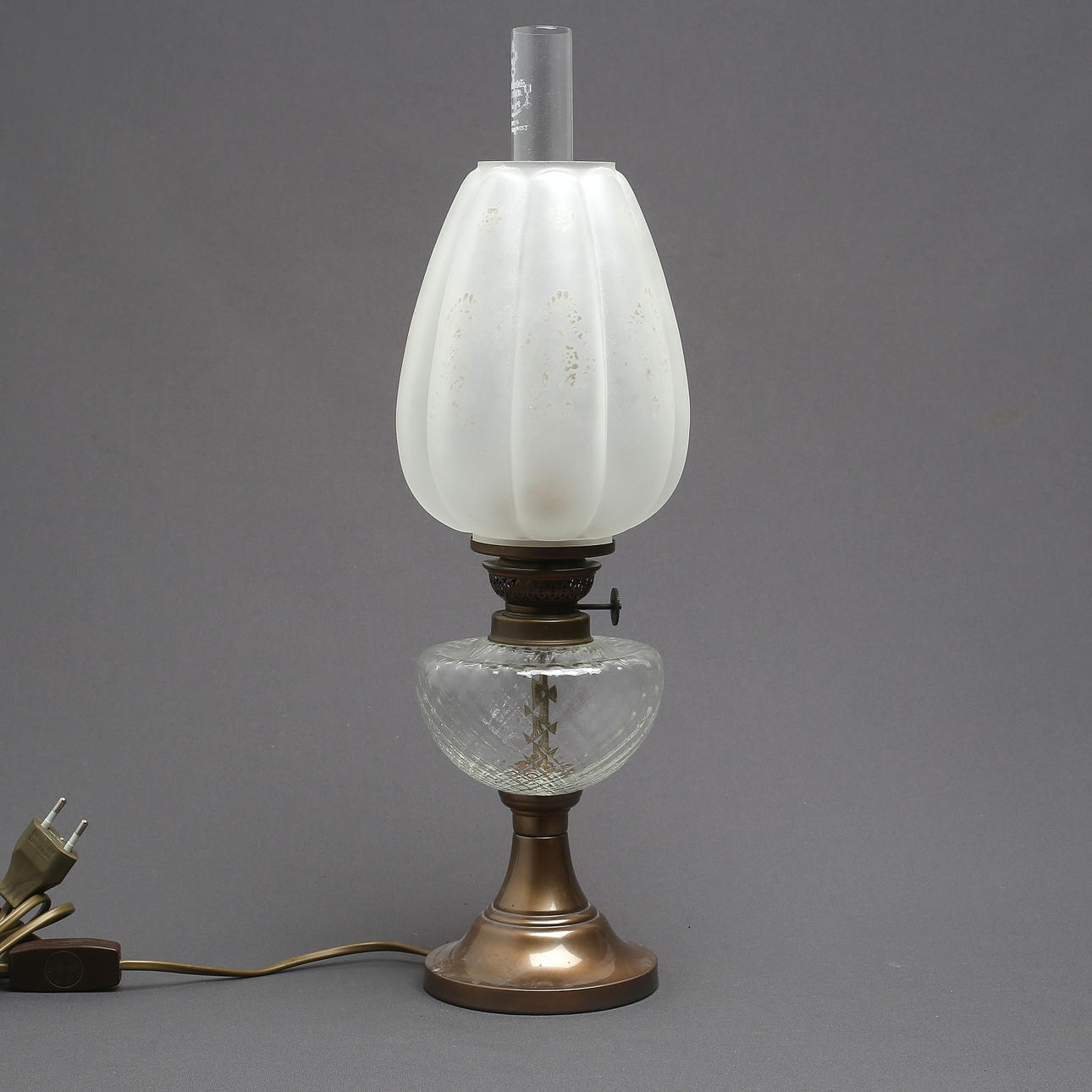 TABLE LAMP, electric, kerosene lamp model, 1900/2000s.