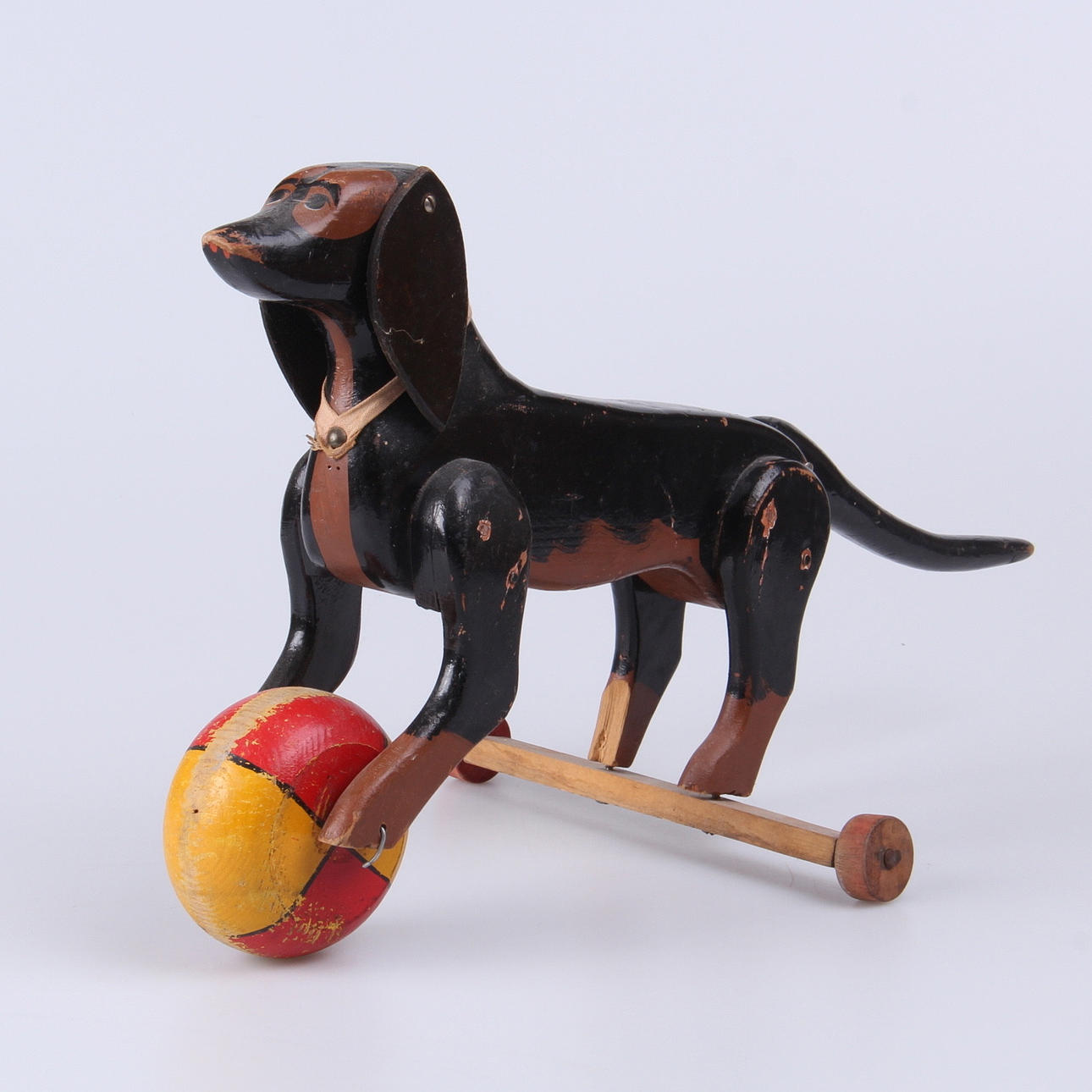 LEKSAKSHUND, tax, trä, Brio, 1900-talets första hälft.