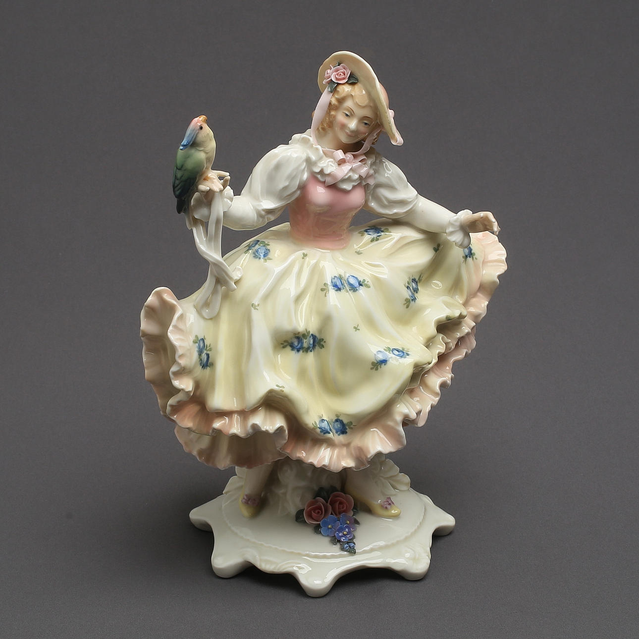FIGURINE, porcelain, rococo lady, Germany, 1900s.