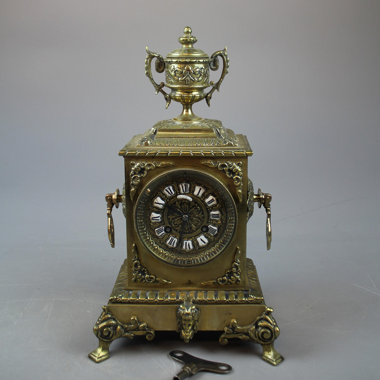 TABLE CLOCK, H&F Paris.