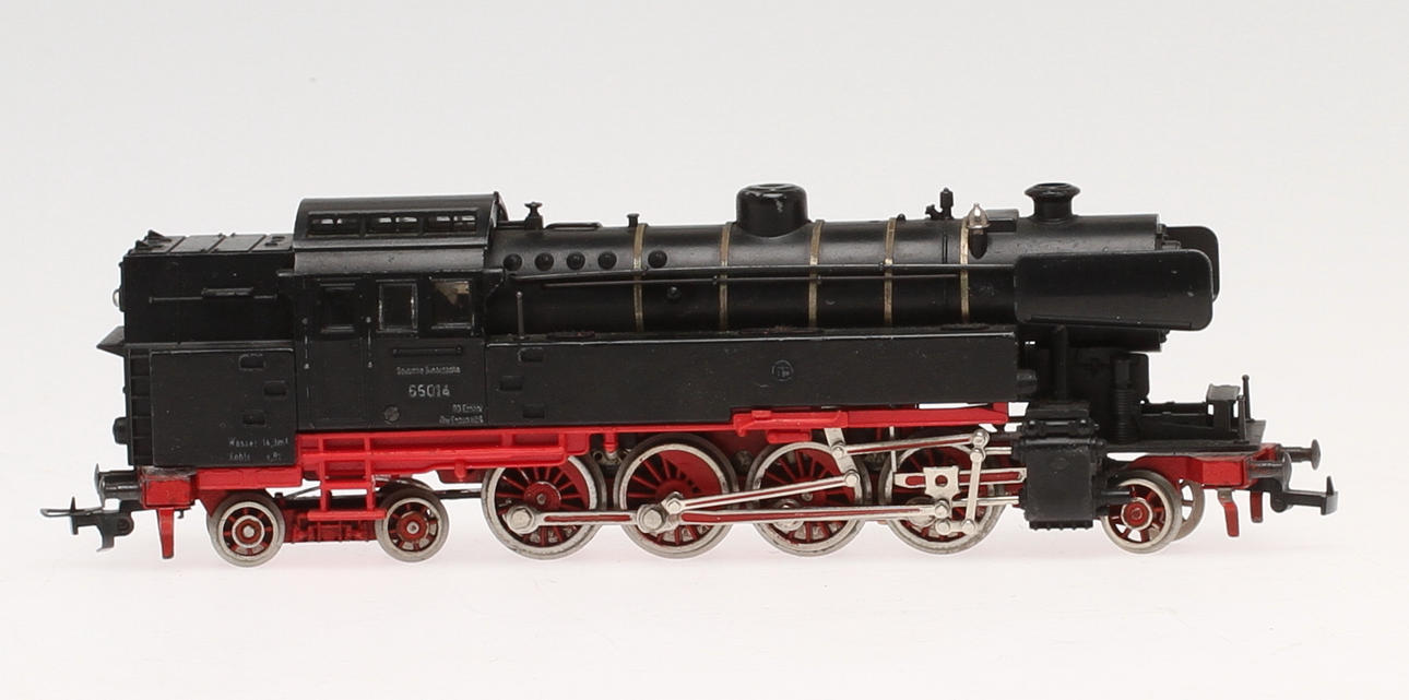 MODELLTÅG FLEISCHMANN ånglok 1324.