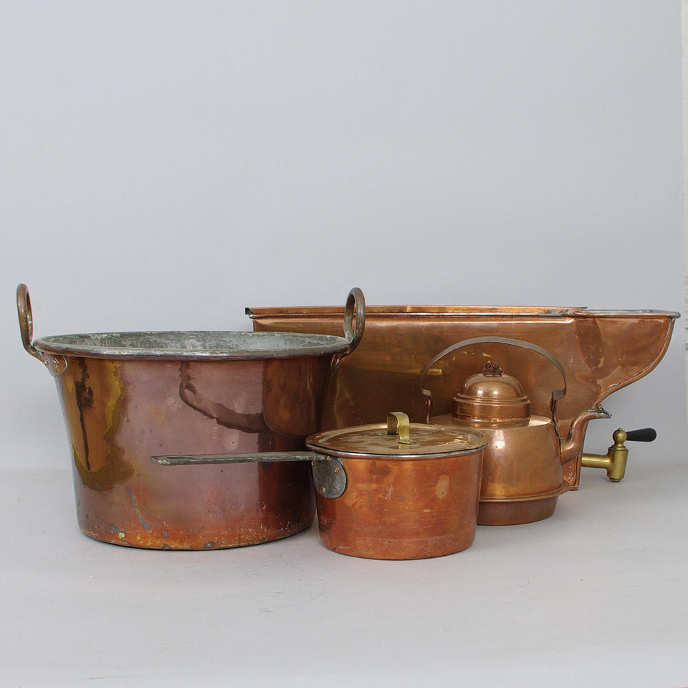 VATTEBEHÅLLARE, 2 KAROTTER SAMT KITTEL, koppar.