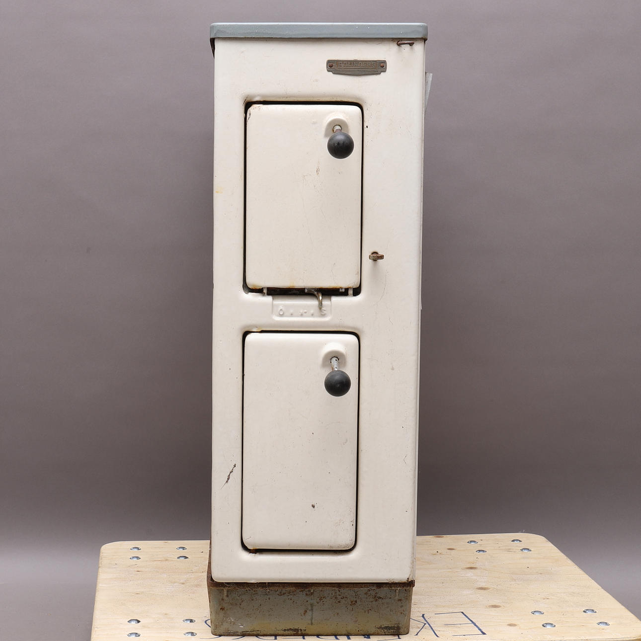 VEDSPIS, emaljerat gjutjärn, Bolinders.