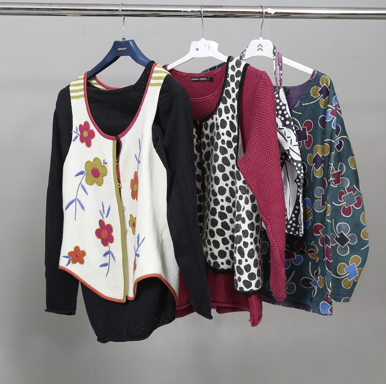 GUDRUN SJÖDÉN. Clothes, 6 pieces.