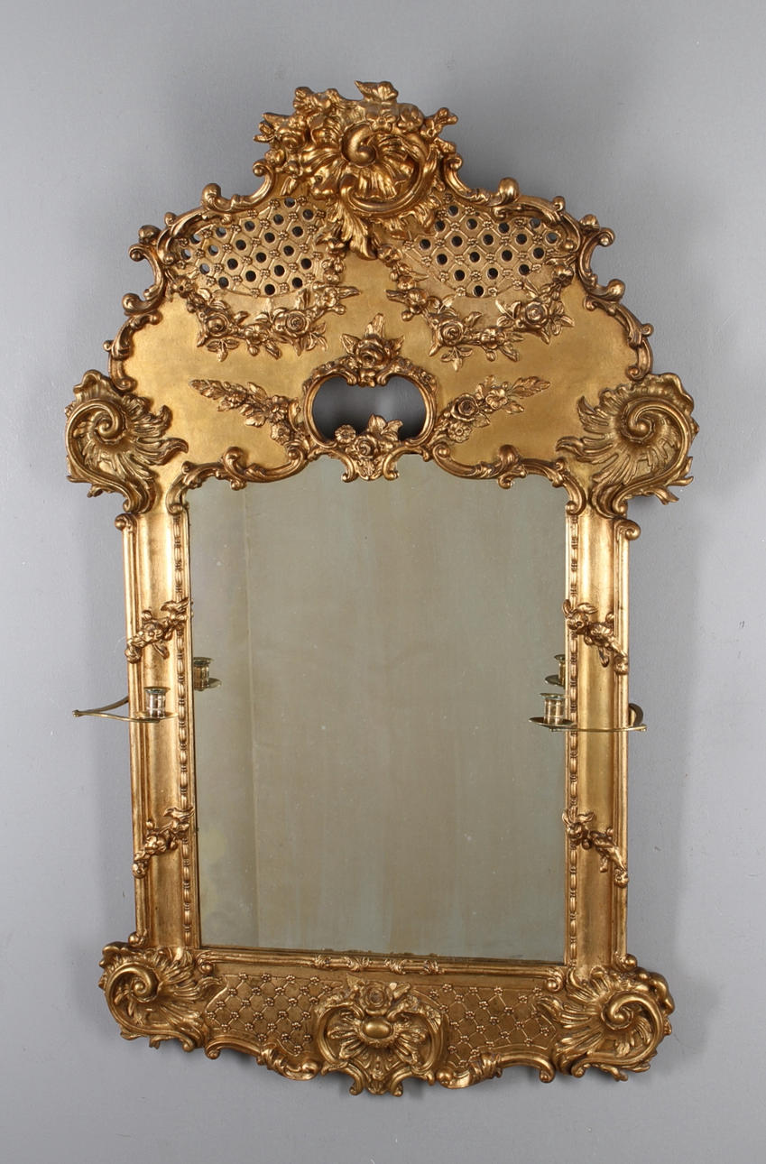 SPEGEL MED LJUSHÅLLARE, nyrokoko, 1800-talets slut.
